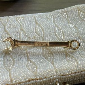 Cool Vintage Wrench Tie Tack / Money Clip 1/4” Snap-on Tool engraved gold tone